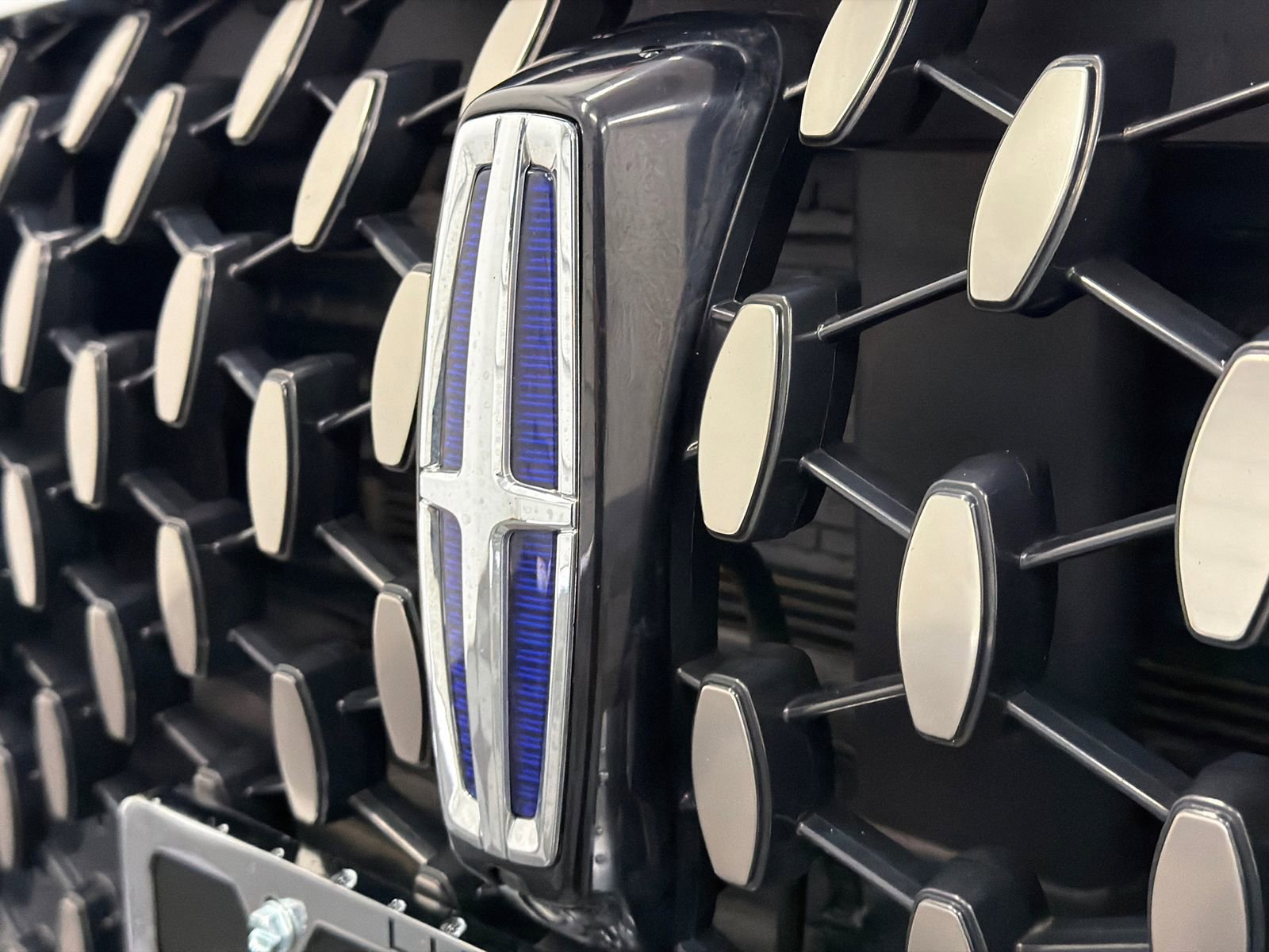 Used 2023 Lincoln Corsair Grand Touring w/ Equipment Group 302A image 14