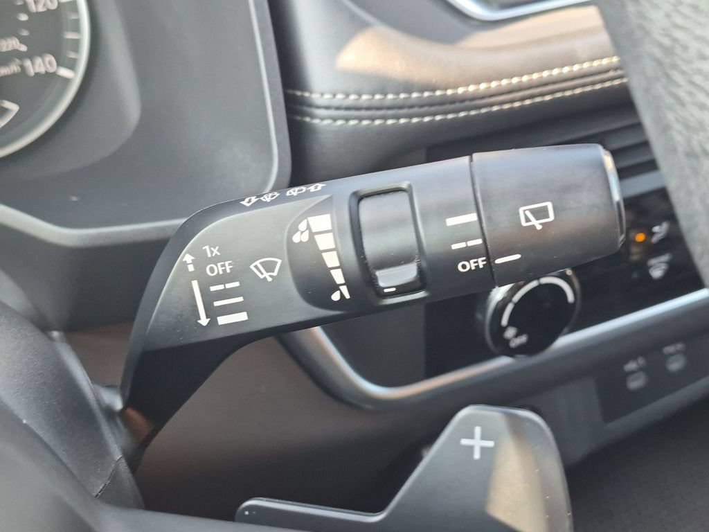 Used 2024 Nissan Rogue S AWD/4WD image 21
