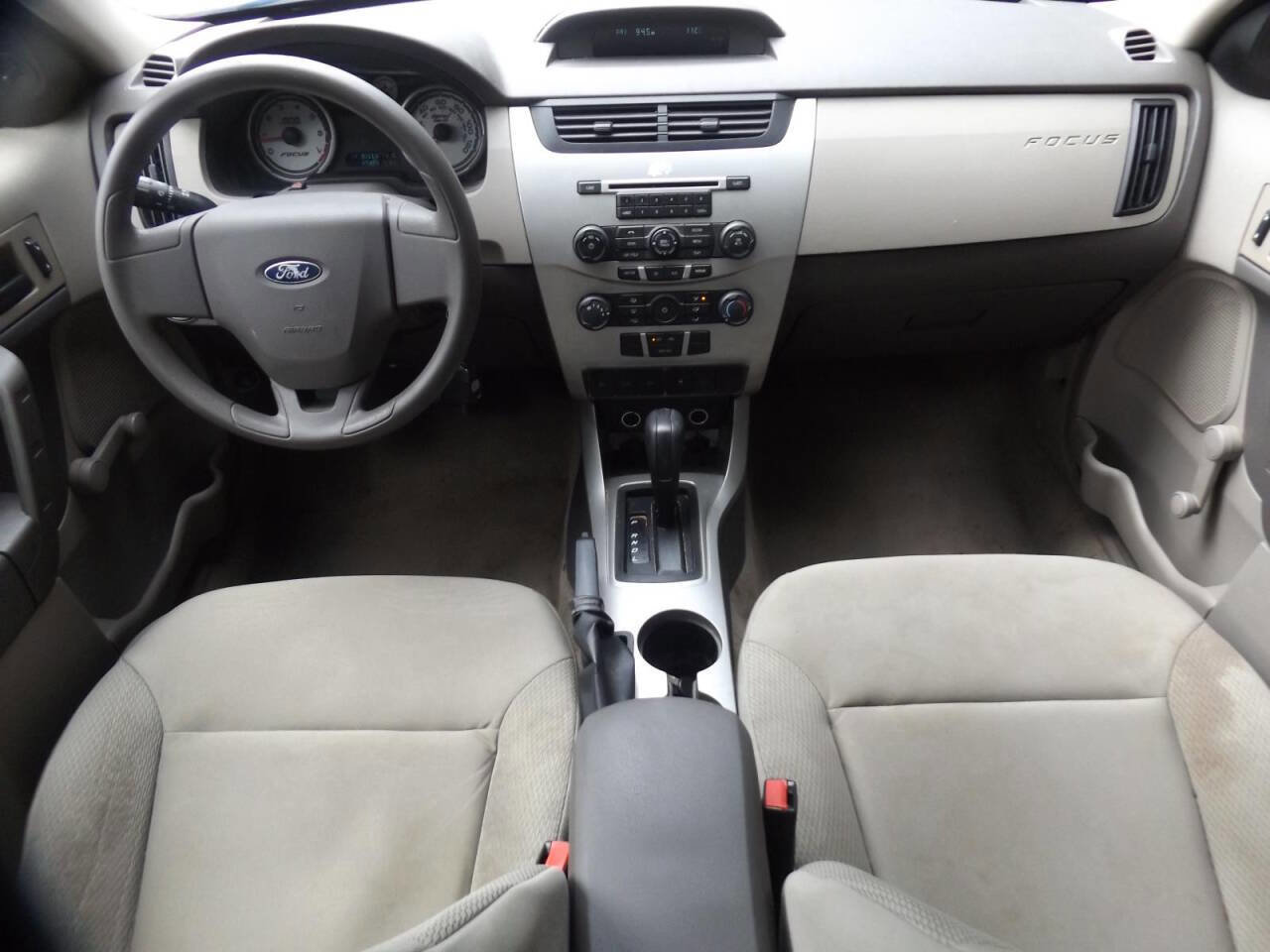 Used 2010 Ford Focus S image 11