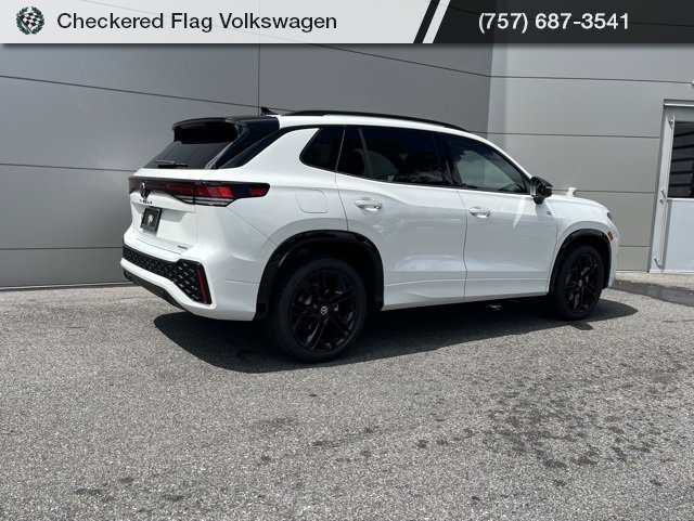 New 2025 Volkswagen Tiguan SE R-Line image 25