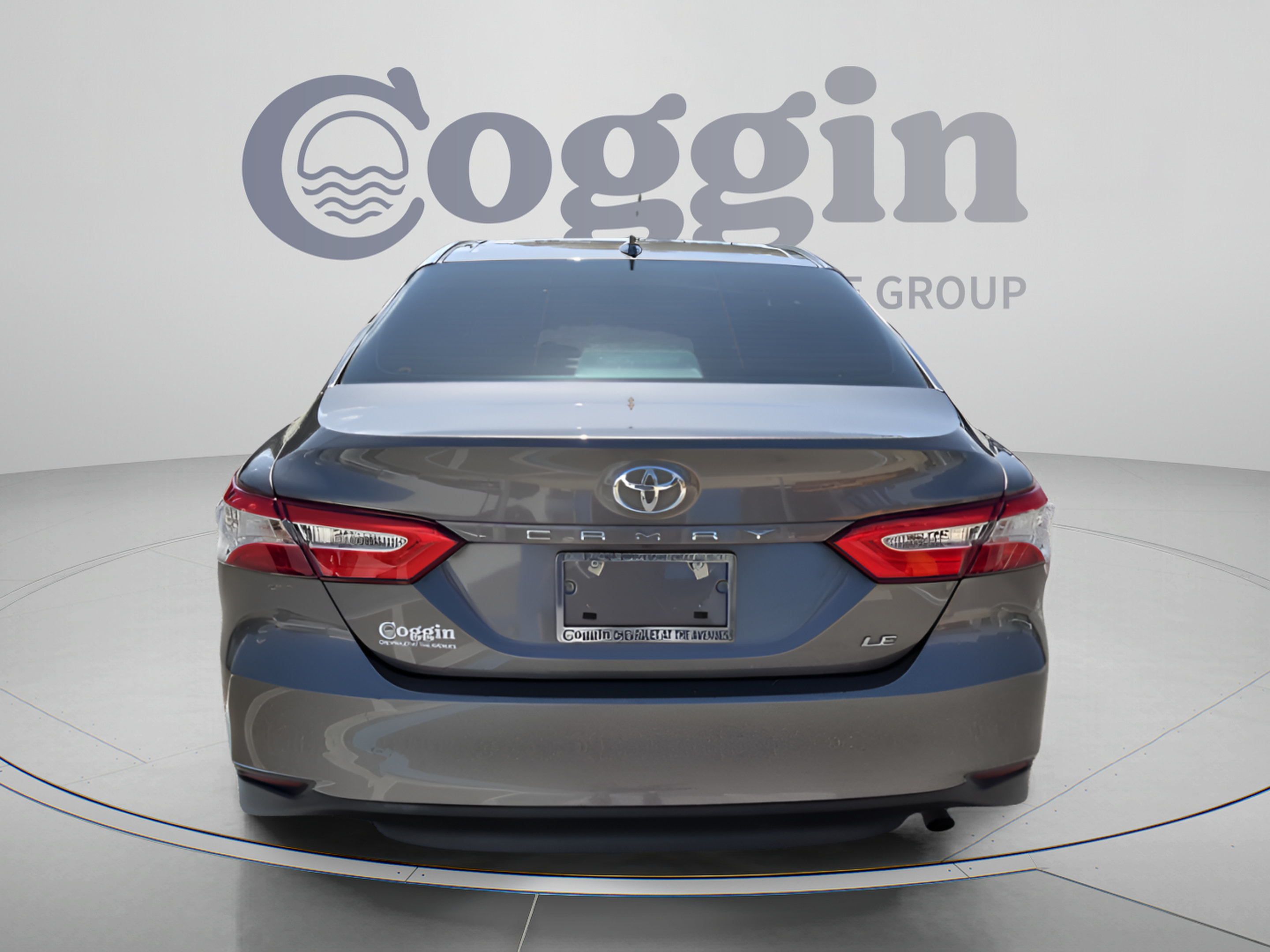 Used 2020 Toyota Camry LE FWD image 4