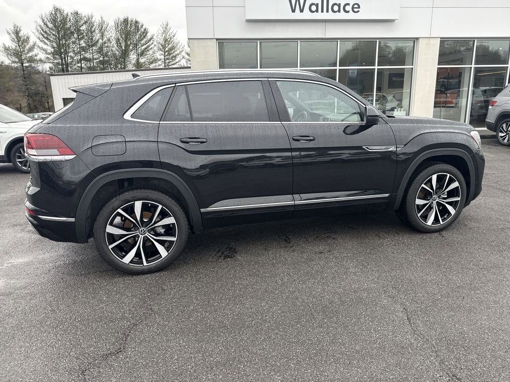 New 2024 Volkswagen Atlas Cross Sport SEL Premium R-Line AWD/4WD image 4