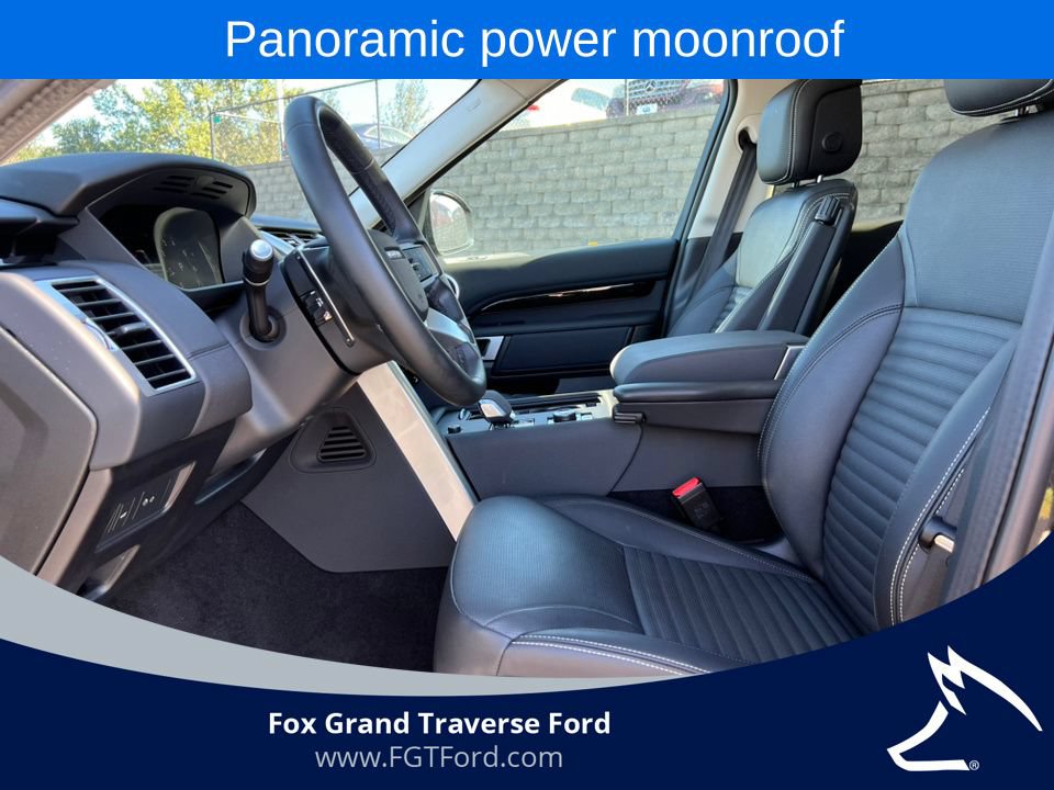 Used 2024 Land Rover Discovery S AWD/4WD image 3