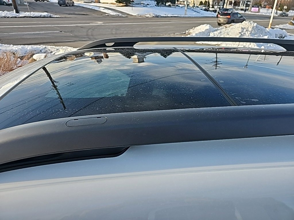 Used 2019 Jeep Cherokee Trailhawk w/ Comfort/Convenience Group image 12