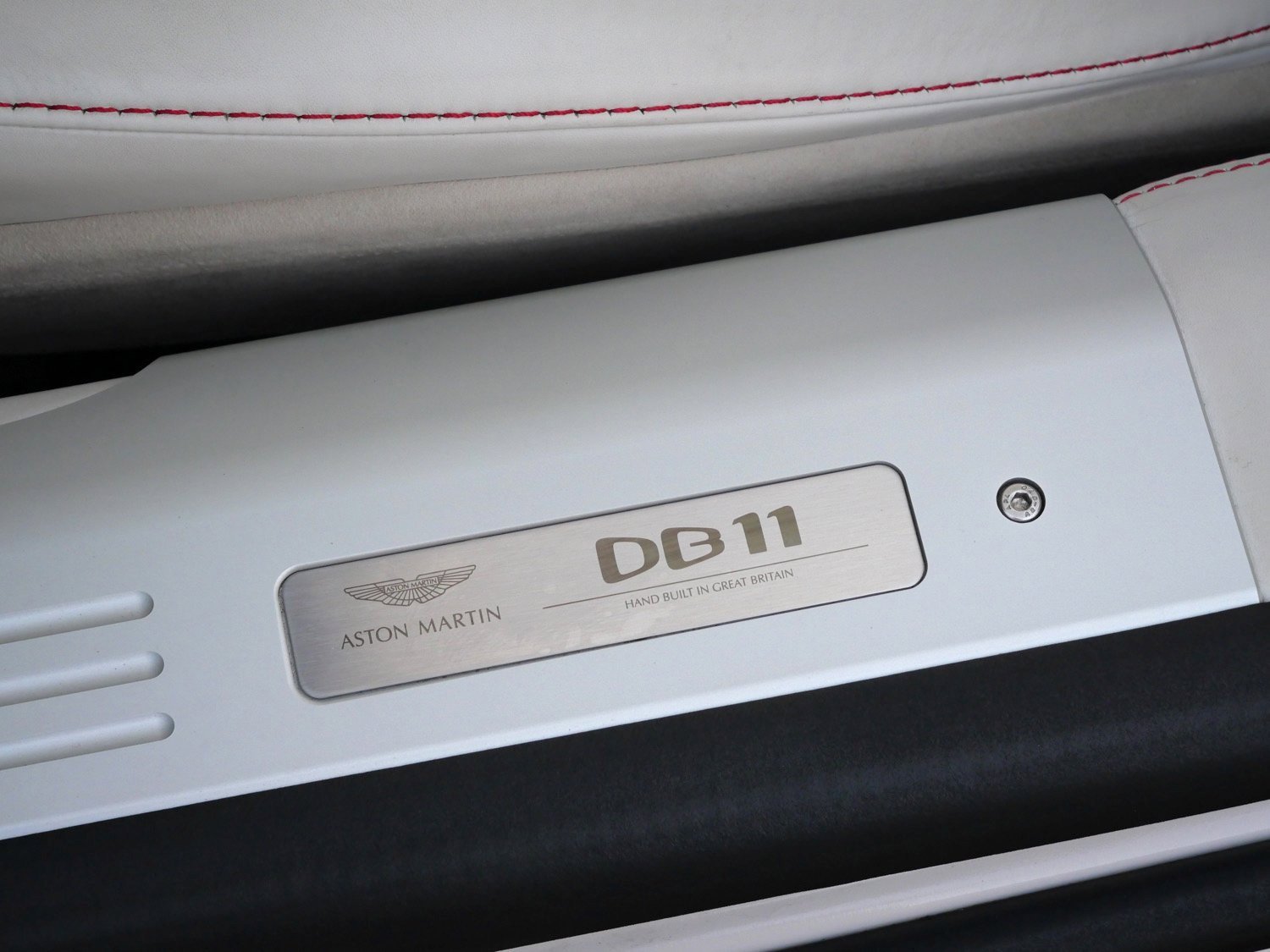 Used 2023 Aston Martin DB11 Volante image 21