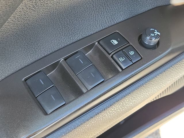 Used 2023 Toyota Camry SE FWD image 26
