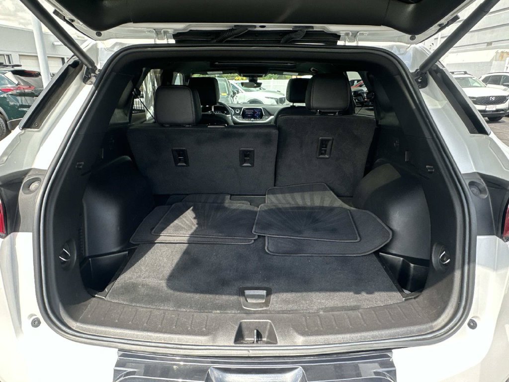 Used 2022 Chevrolet Blazer Premier w/ Enhanced Convenience Package AWD/4WD image 29