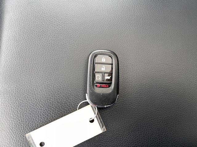 Used 2023 Honda Pilot TrailSport image 37
