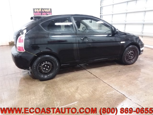 Used 2009 Hyundai Accent GS w/ Popular Equipment Pkg 2 image 2