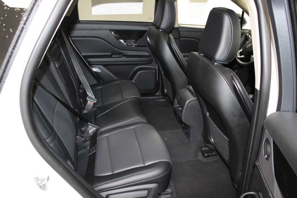 New 2026 Lincoln Corsair Reserve image 31