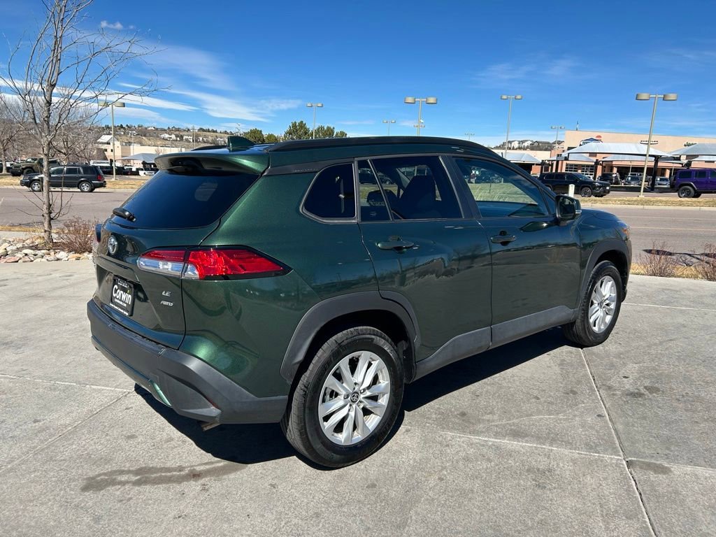 Used 2024 Toyota Corolla Cross LE image 8