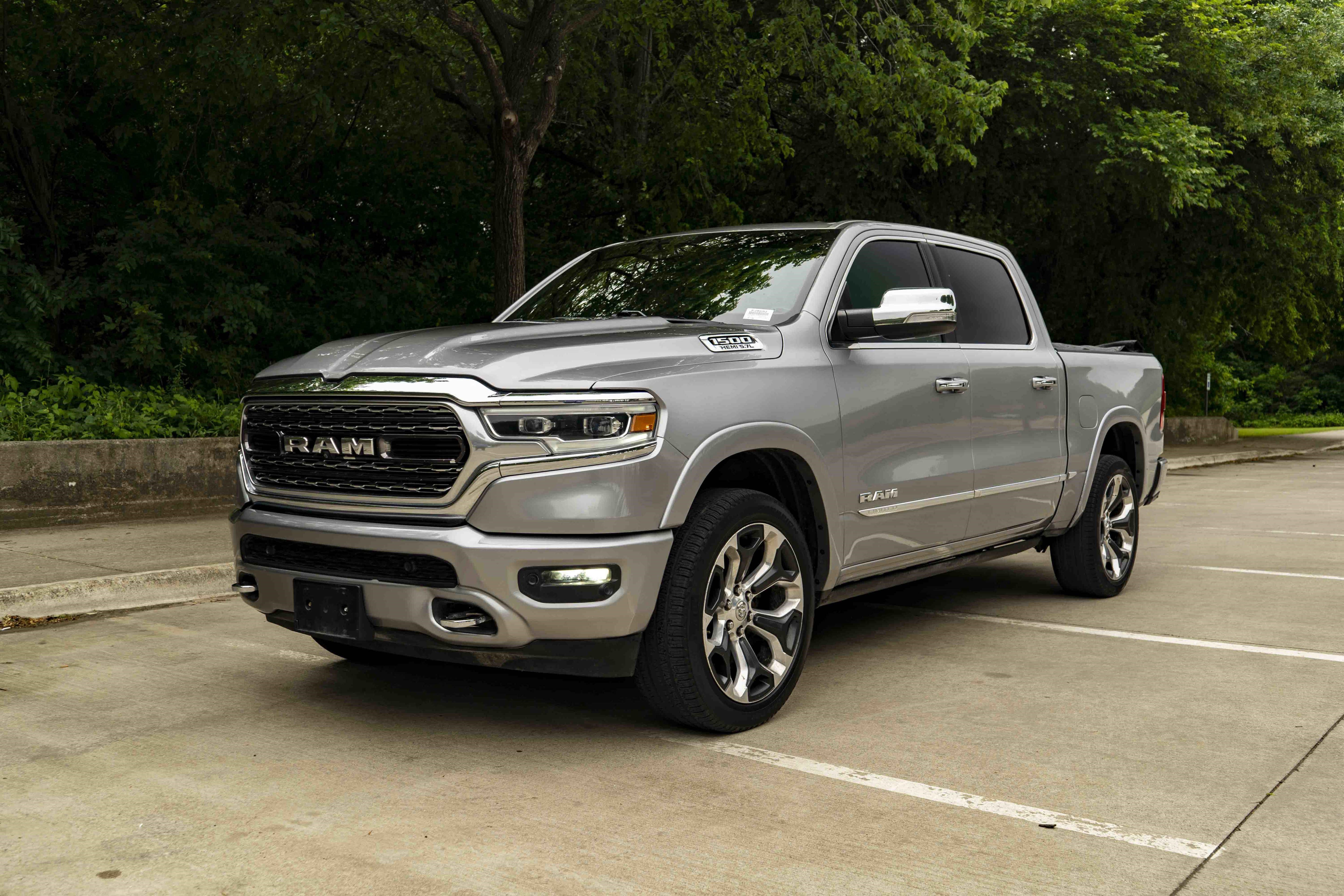 Used 2019 RAM 1500 Limited w/ Advanced Safety Group RWD image 5