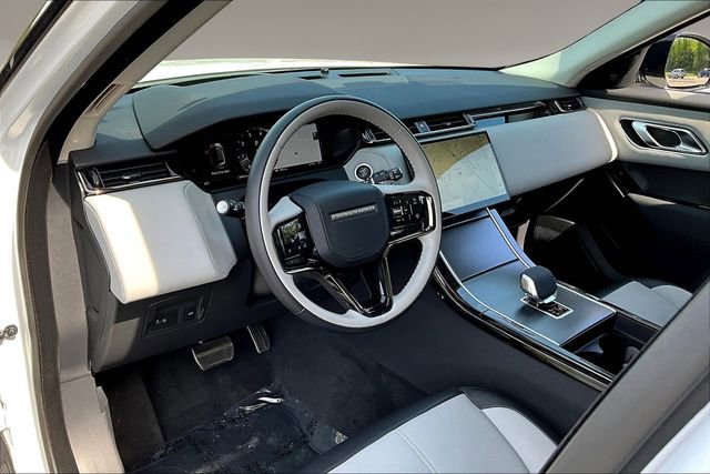 Used 2025 Land Rover Range Rover Velar Dynamic SE AWD/4WD image 17
