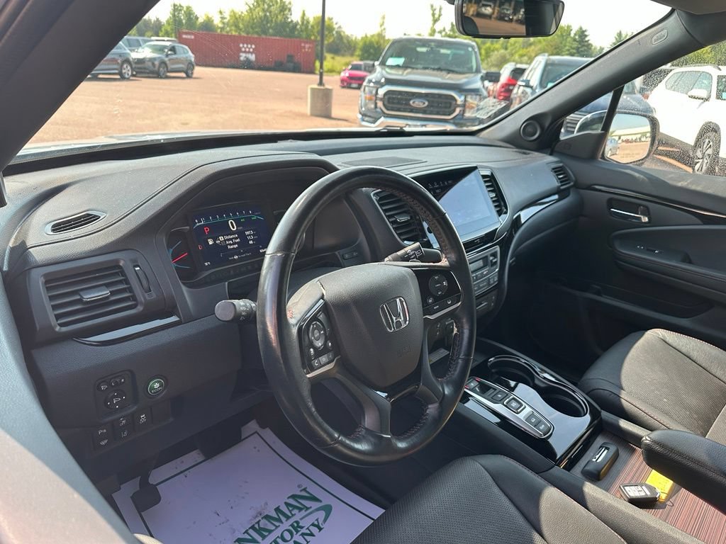 Used 2022 Honda Pilot Black Edition image 2