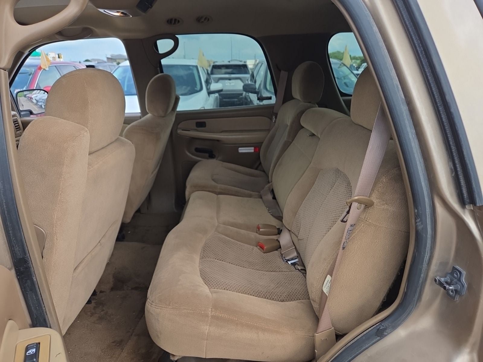 Used 2000 Chevrolet Tahoe LS w/ LS Preferred Equipment Group AWD/4WD image 15