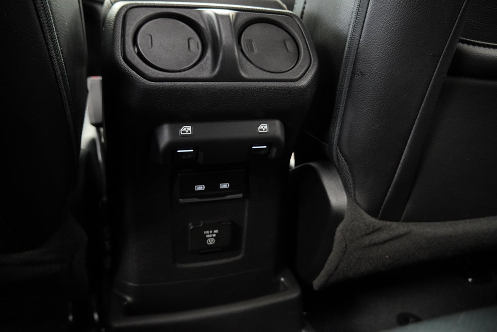 Used 2023 Jeep Wrangler Unlimited Sahara AWD/4WD image 20