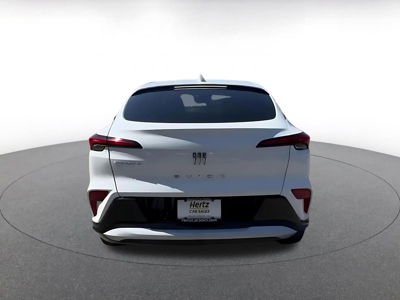 Used 2025 Buick Envista Sport Touring image 11