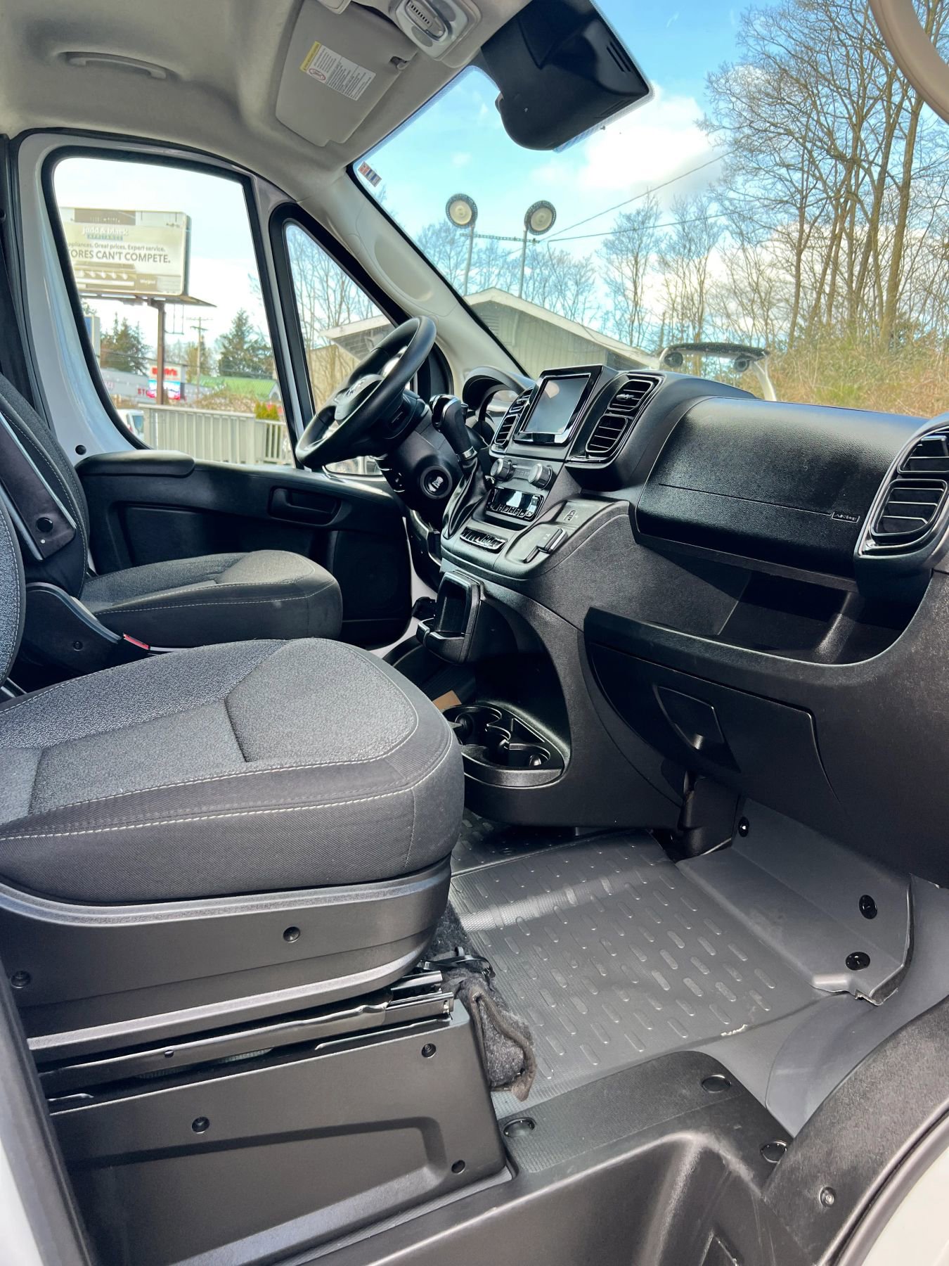 Used 2023 RAM ProMaster 2500 image 15