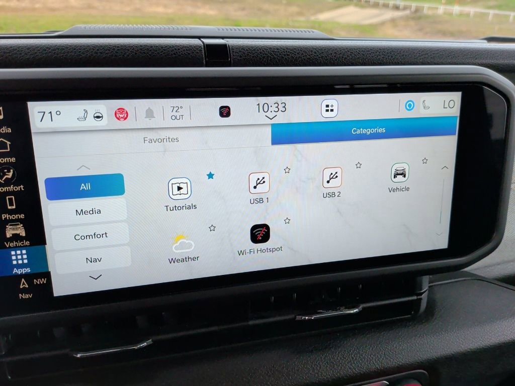 Used 2024 Jeep Gladiator Sport image 33