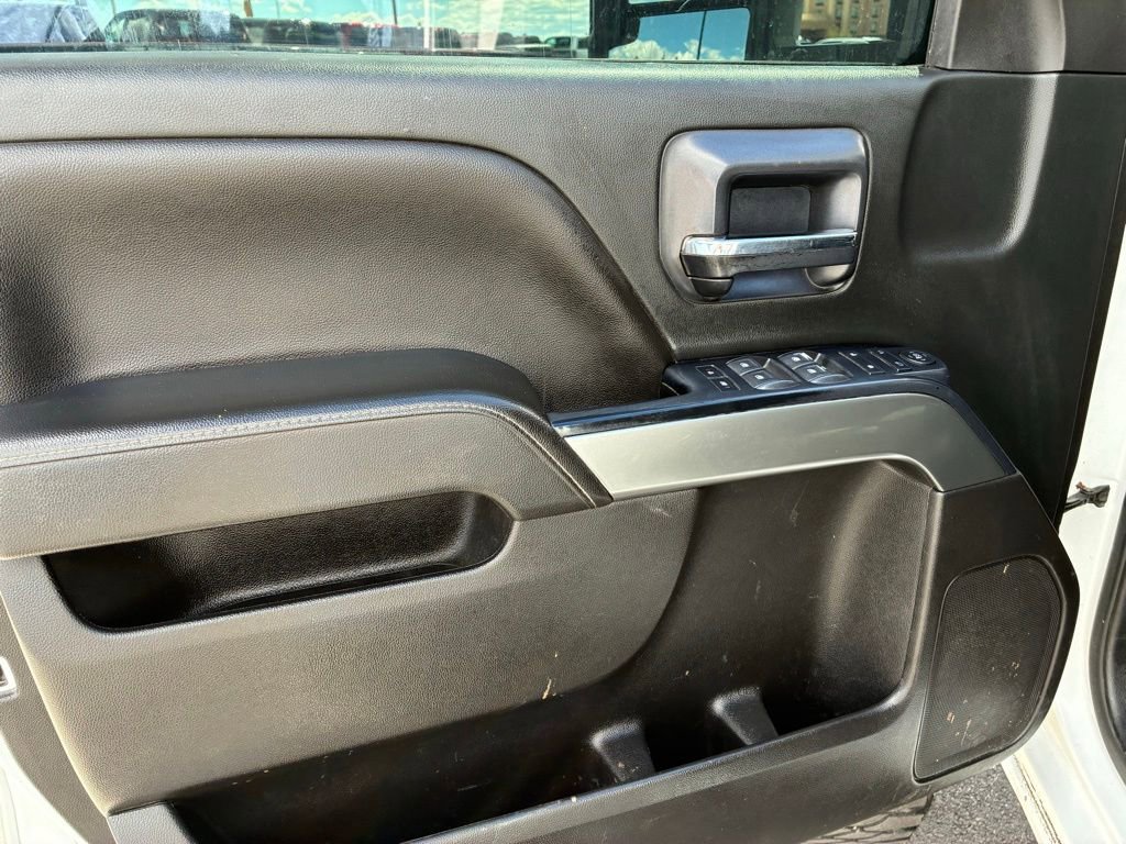 Used 2018 Chevrolet Silverado 2500 LT AWD/4WD image 11