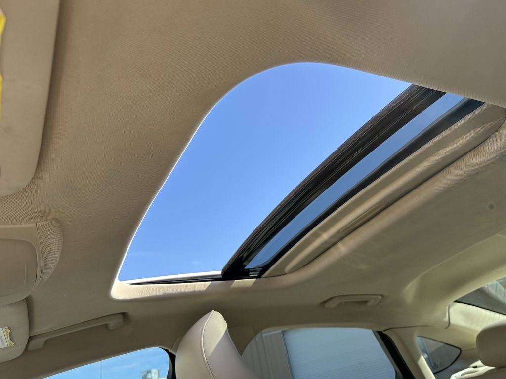 Used 2015 Ford Fusion SE w/ Equipment Group 202A image 22