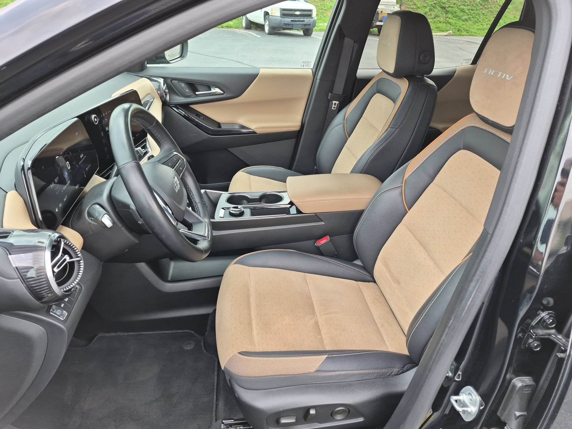 Certified 2025 Chevrolet Equinox ACTIV AWD/4WD image 19