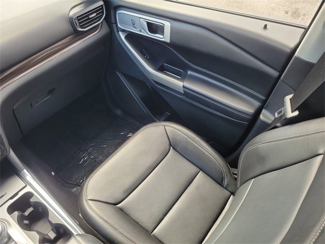 Certified 2022 Ford Explorer Limited w/ Equipment Group 301A image 12