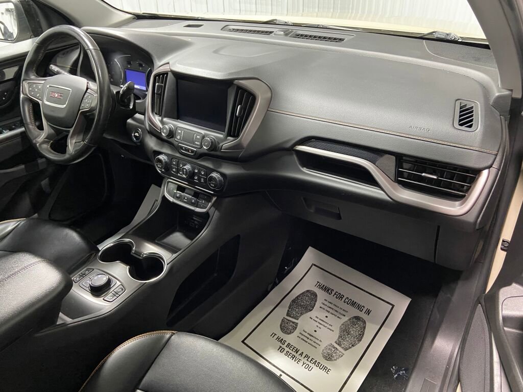 Used 2022 GMC Terrain AT4 w/ LPO, Floor Liner Package AWD/4WD image 8