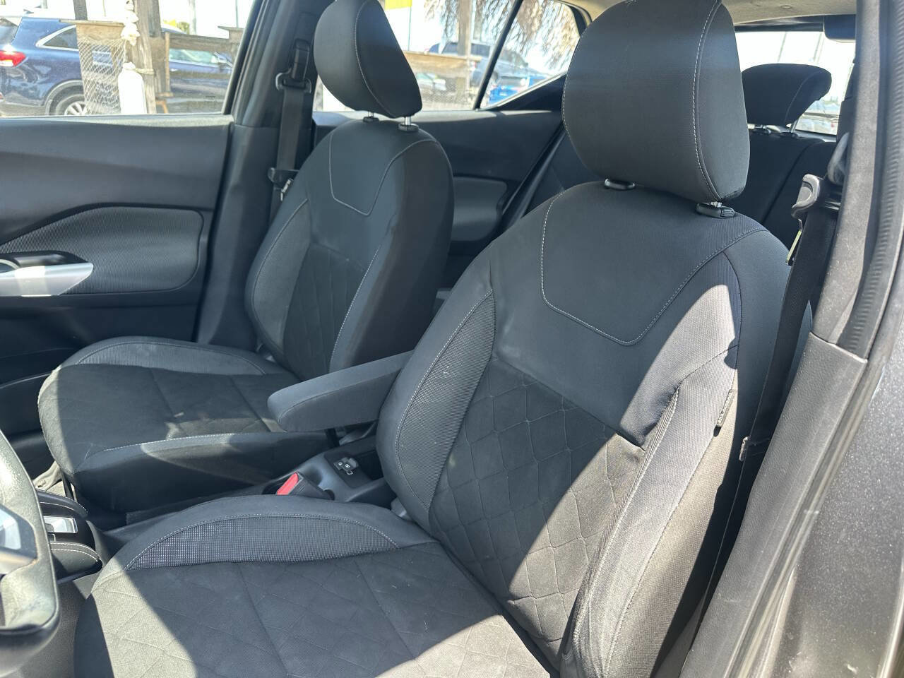 Used 2019 Nissan Kicks SV FWD image 12