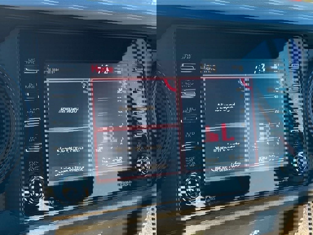 Used 2022 Toyota Tacoma SR w/ SR Convenience Package image 18