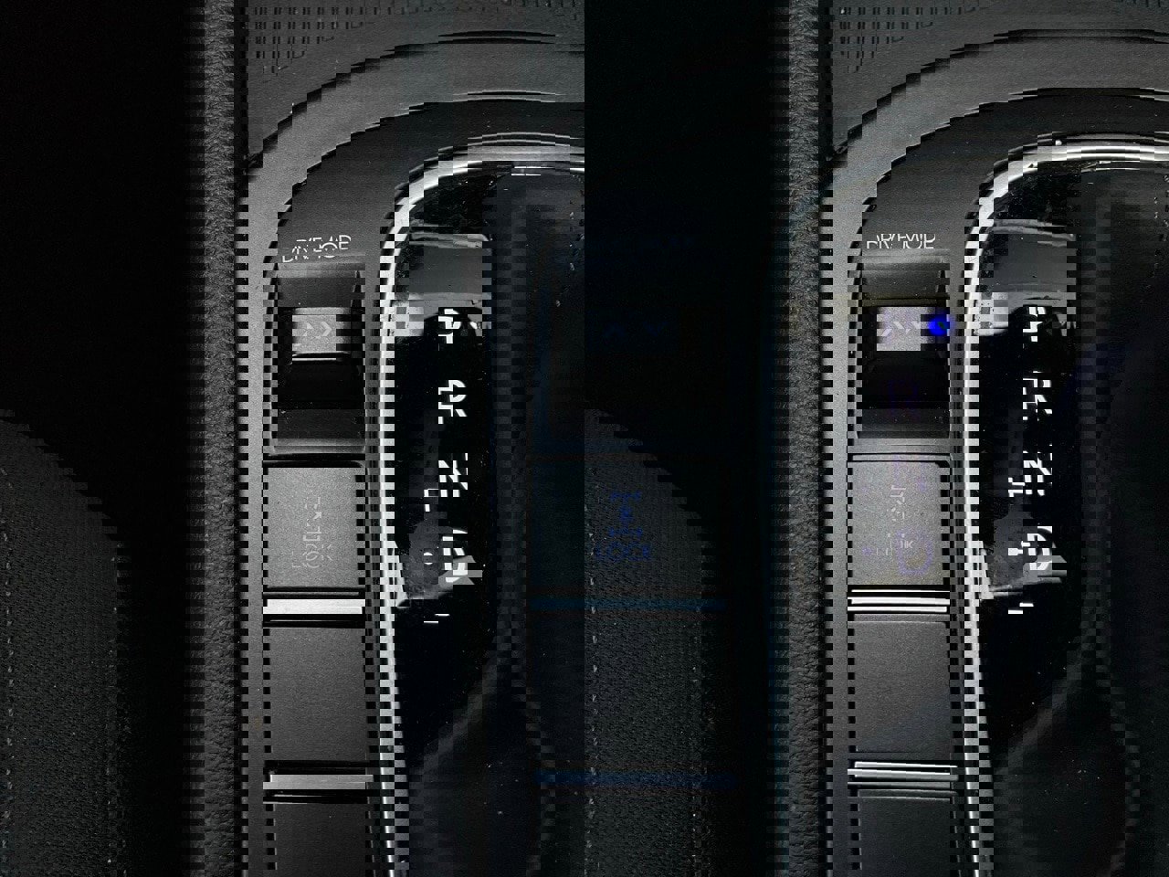 Used 2025 Hyundai Kona SEL image 24