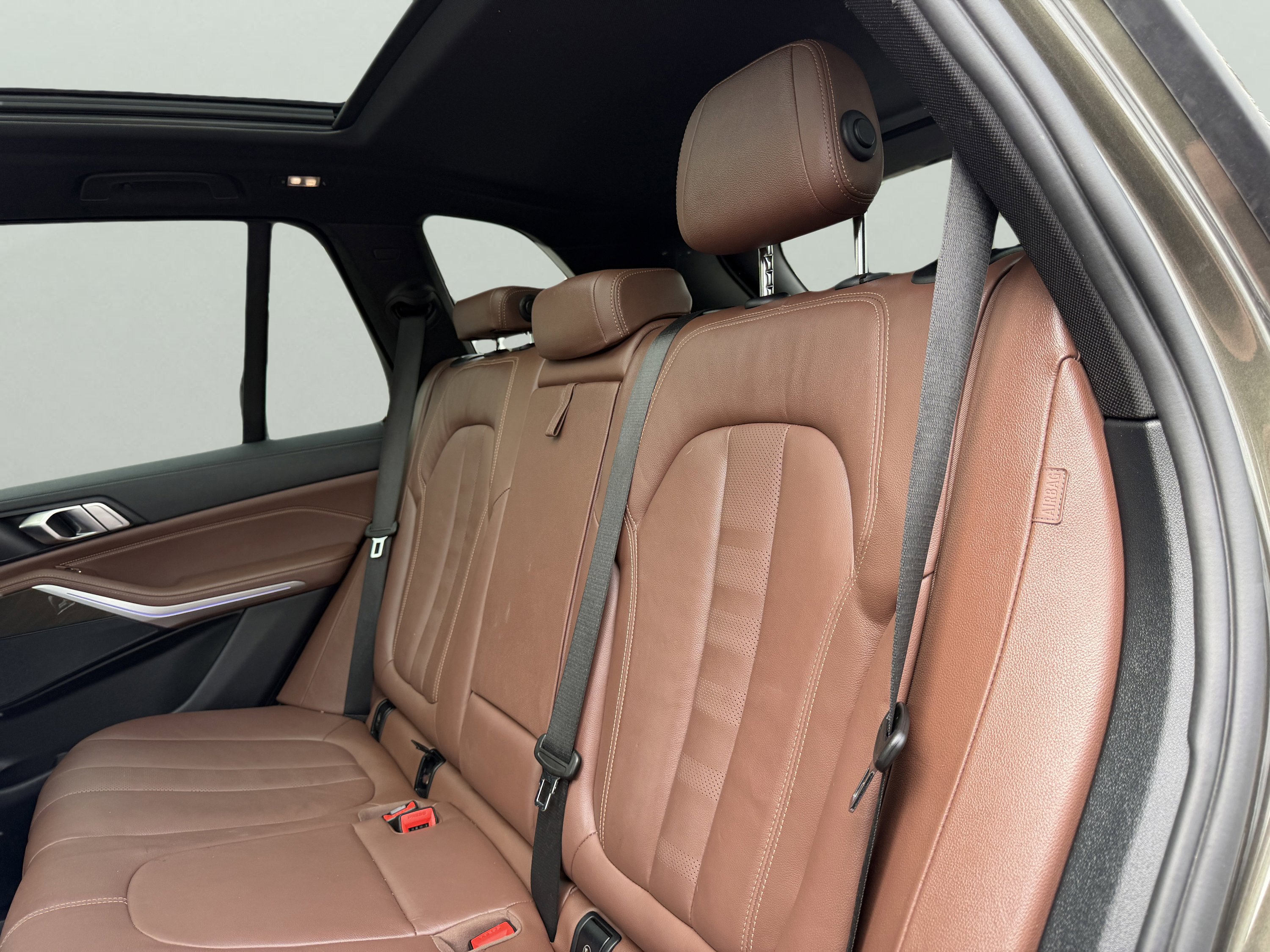 Used 2022 BMW X5 xDrive40i w/ Premium Package AWD/4WD image 37