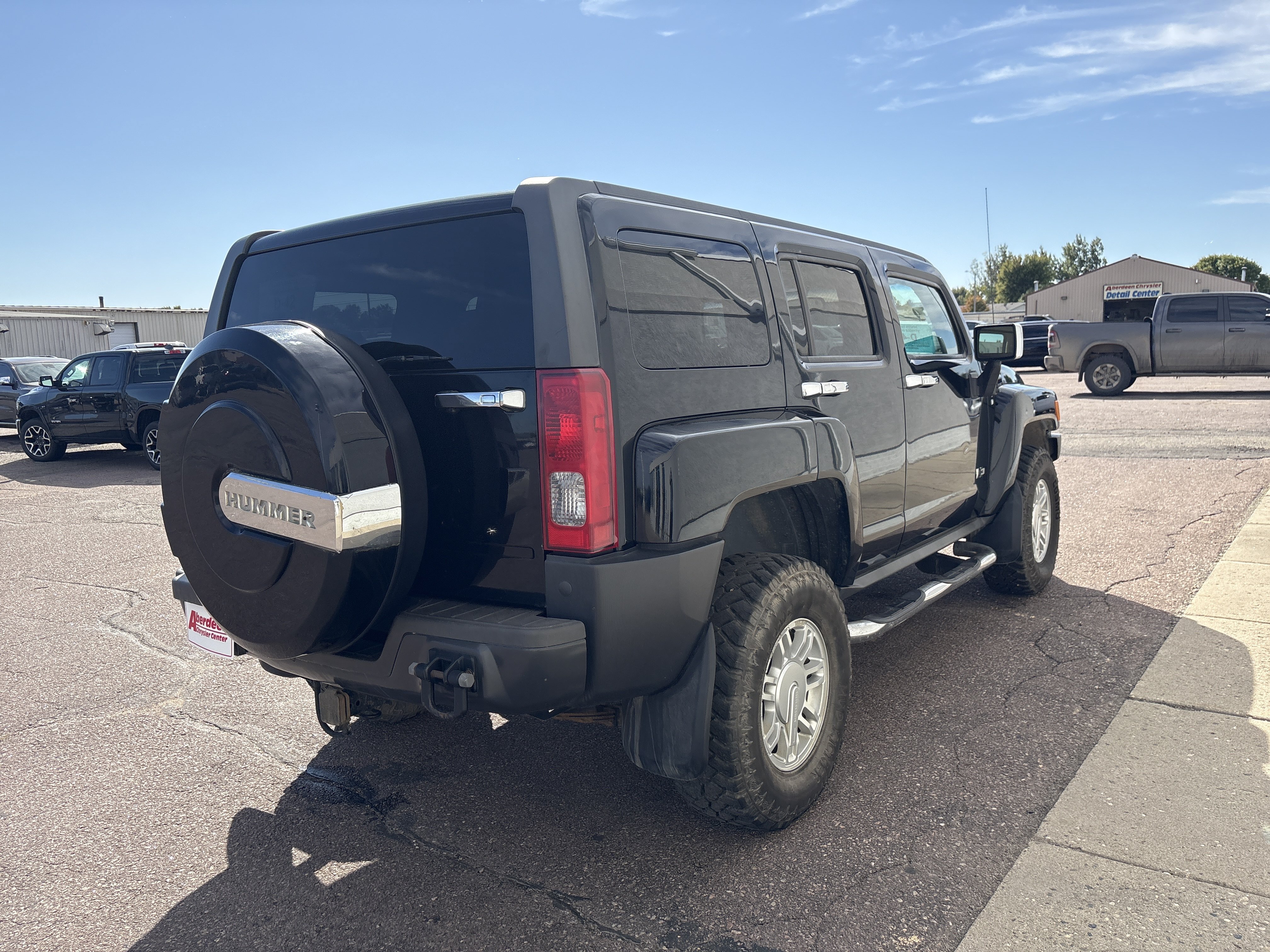 Used 2009 HUMMER H3 Luxury AWD/4WD image 5