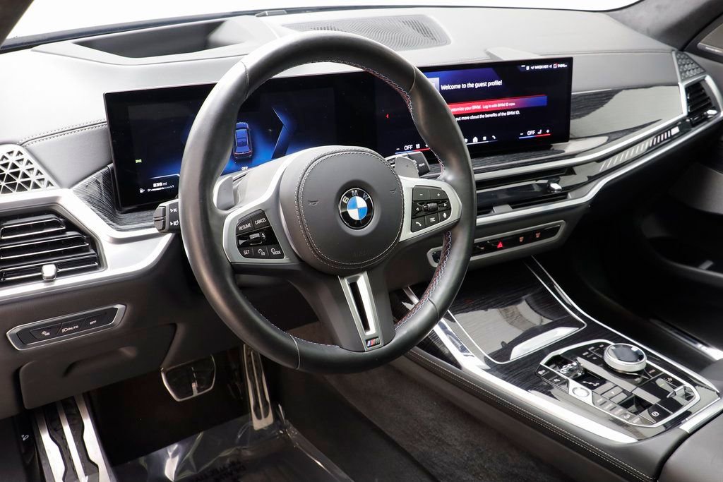 Certified 2025 BMW X7 M60i AWD/4WD image 7
