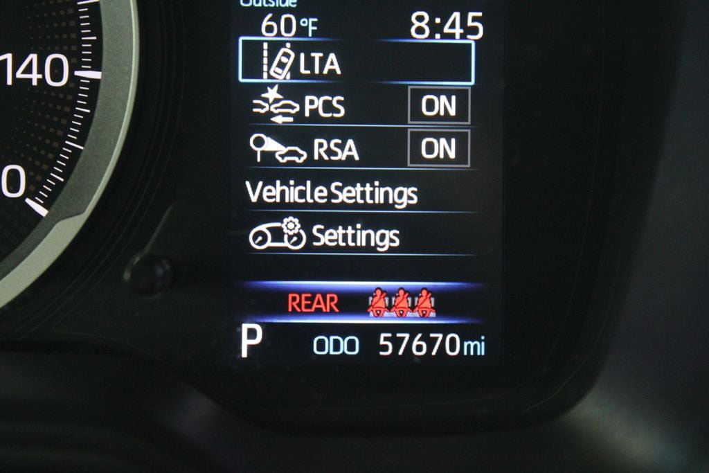Used 2022 Toyota Corolla LE FWD image 31
