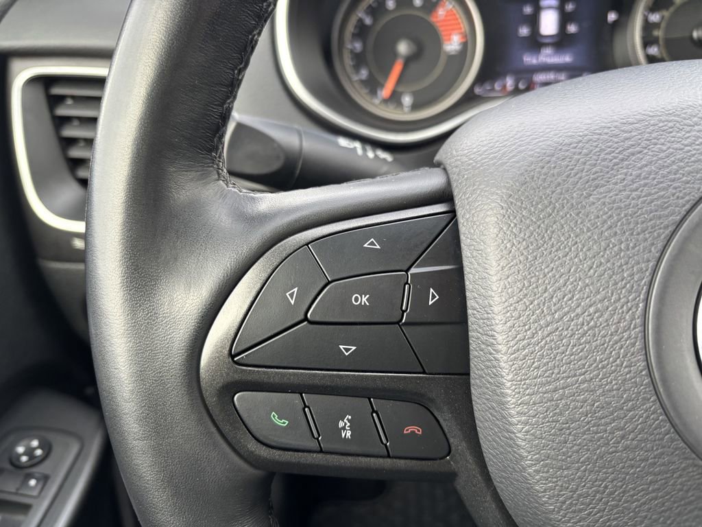 Used 2021 Jeep Cherokee Trailhawk w/ Technology Group image 15