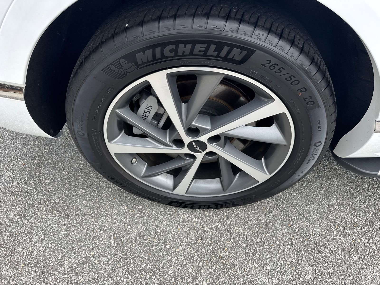 Used 2025 Genesis GV80 2.5T Advanced image 17