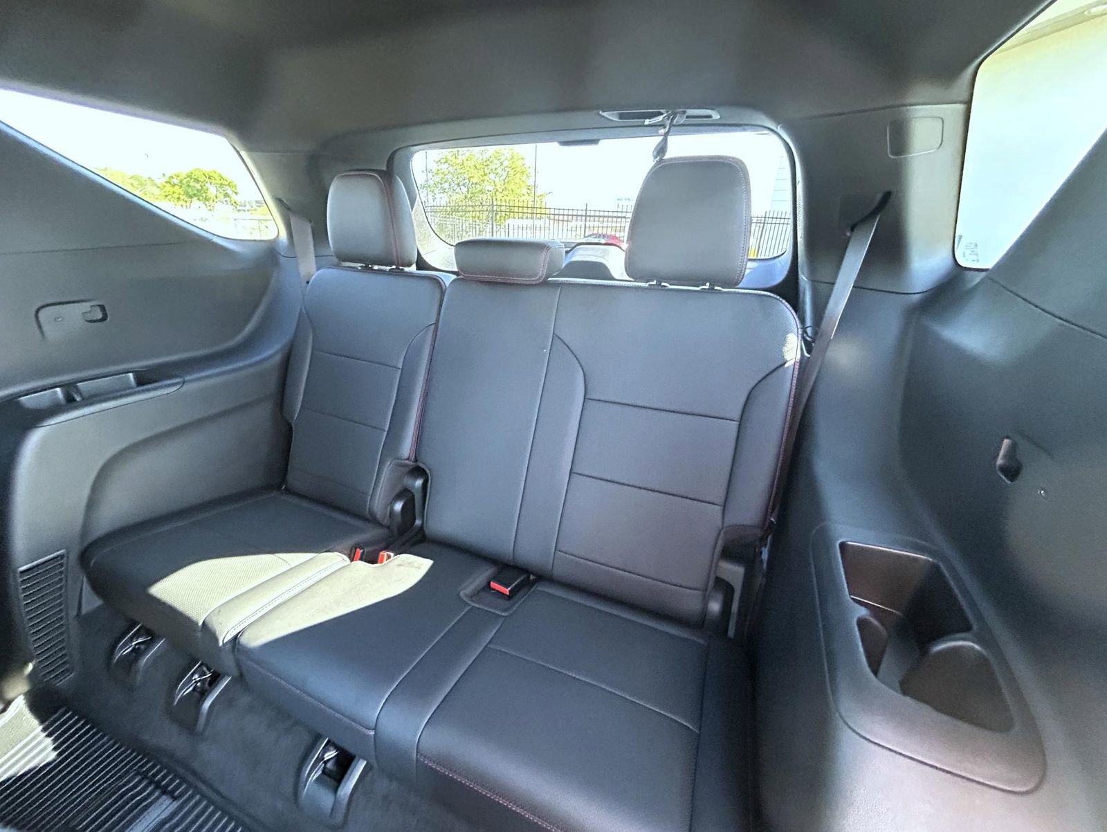 Used 2025 Chevrolet Traverse RS w/ LPO, Floor Liner Package image 20