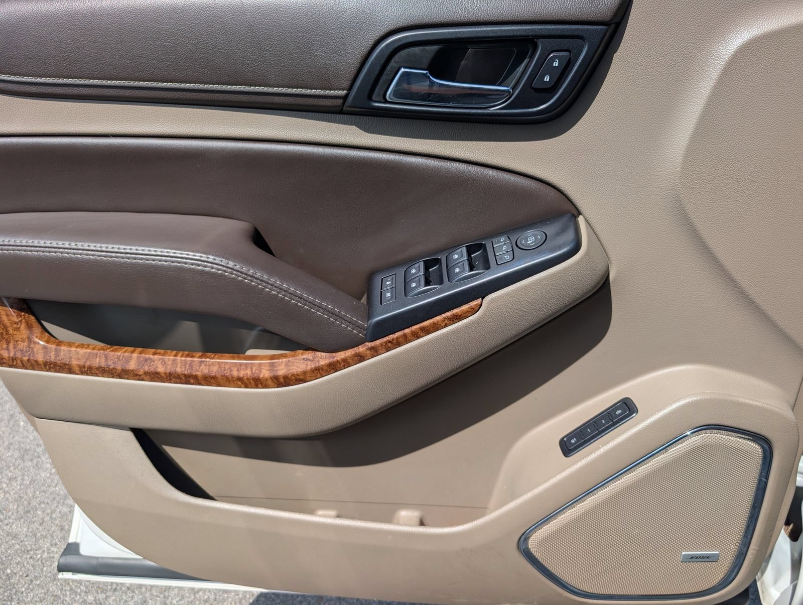 Used 2019 Chevrolet Suburban Premier AWD/4WD image 31