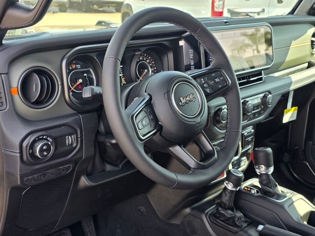 New 2026 Jeep Gladiator Mojave w/ Steel Bumper Group AWD/4WD image 7
