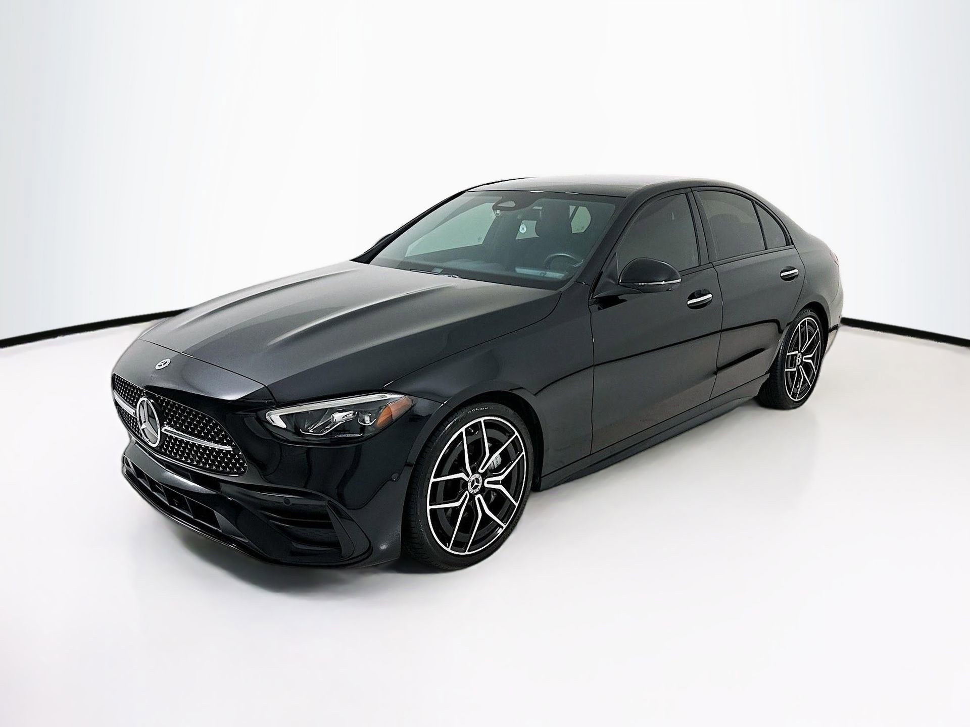 Used 2022 Mercedes-Benz C 300 Sedan image 3