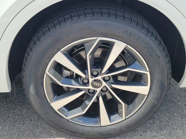 Certified 2023 Audi Q5 2.0T Premium Plus w/ Premium Plus Package image 10