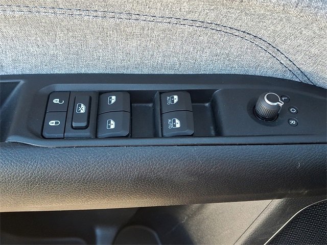 Used 2022 Jeep Compass Latitude image 24