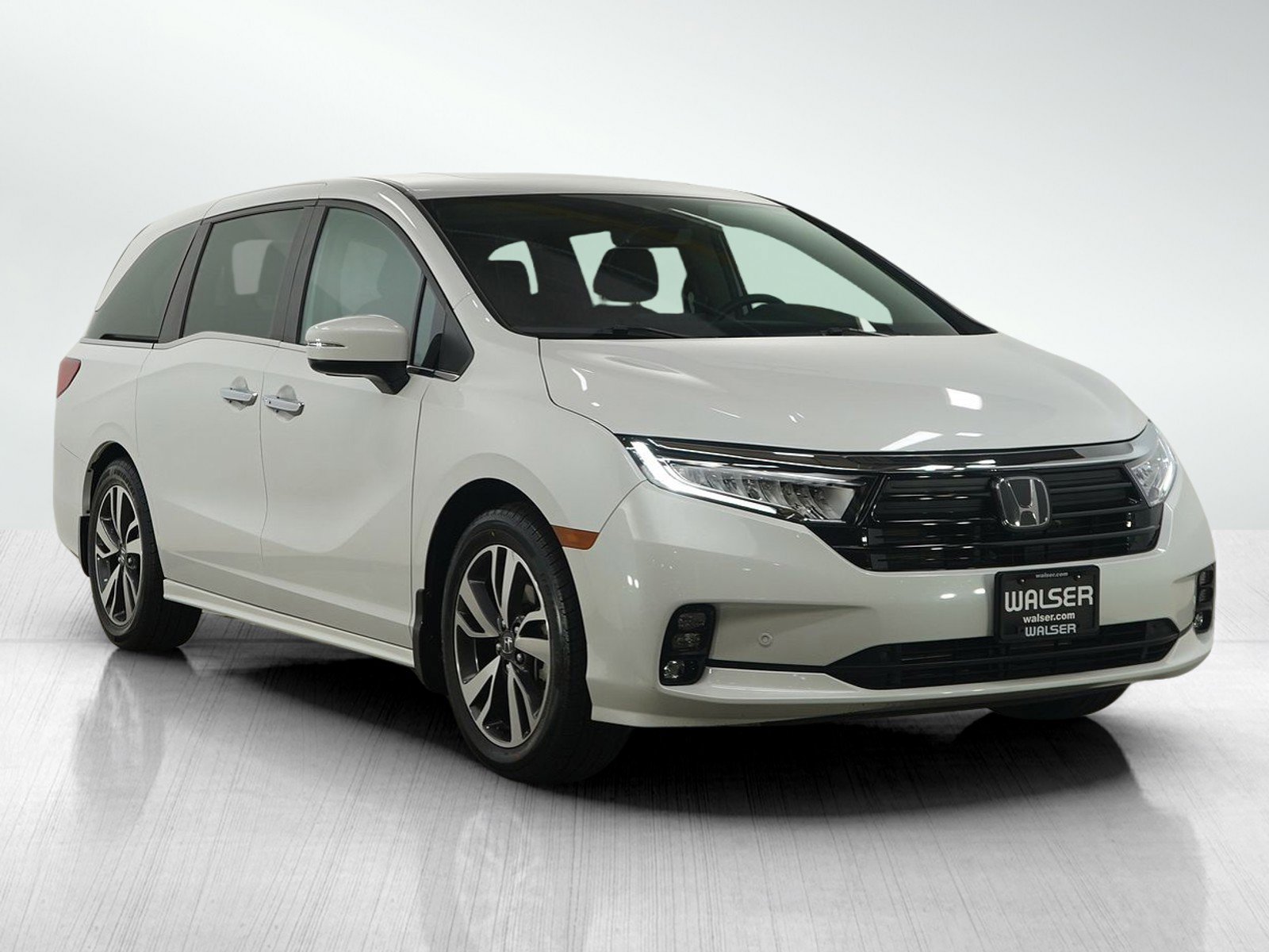 Used 2023 Honda Odyssey Touring image 7