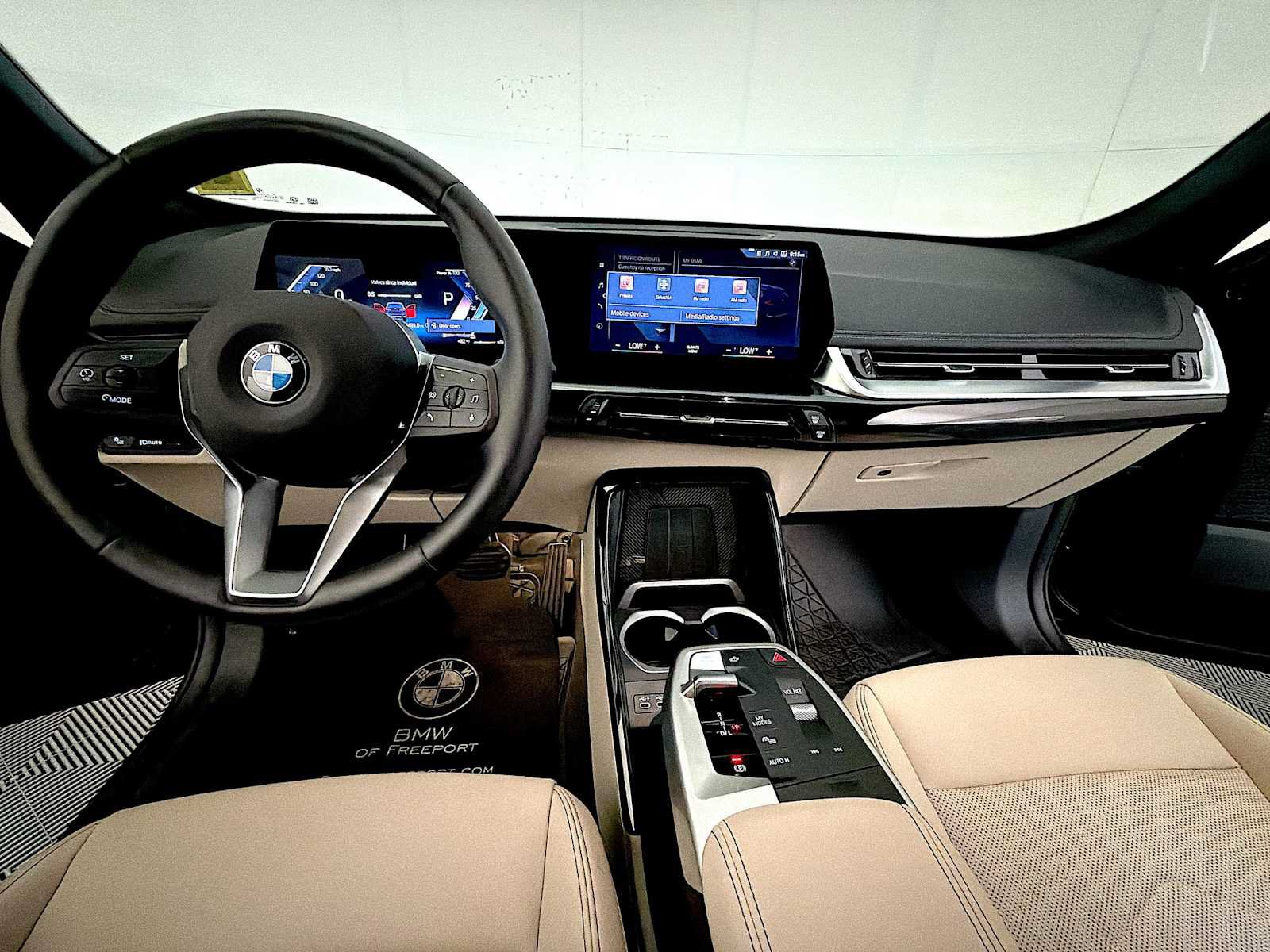 Used 2023 BMW X1 xDrive28i w/ Convenience Package AWD/4WD image 14