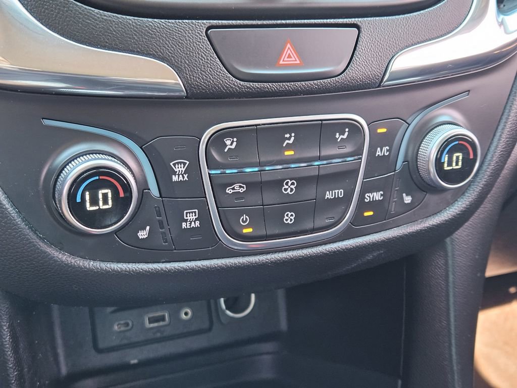 Used 2019 Chevrolet Equinox LT FWD image 23