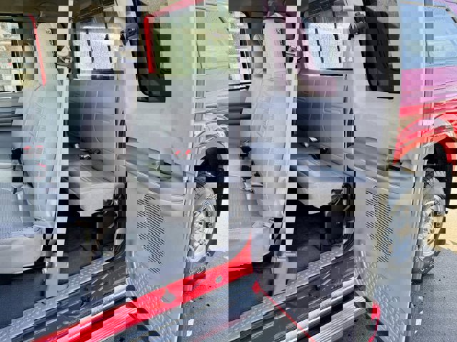 Used 2000 Ford F250 XL image 14