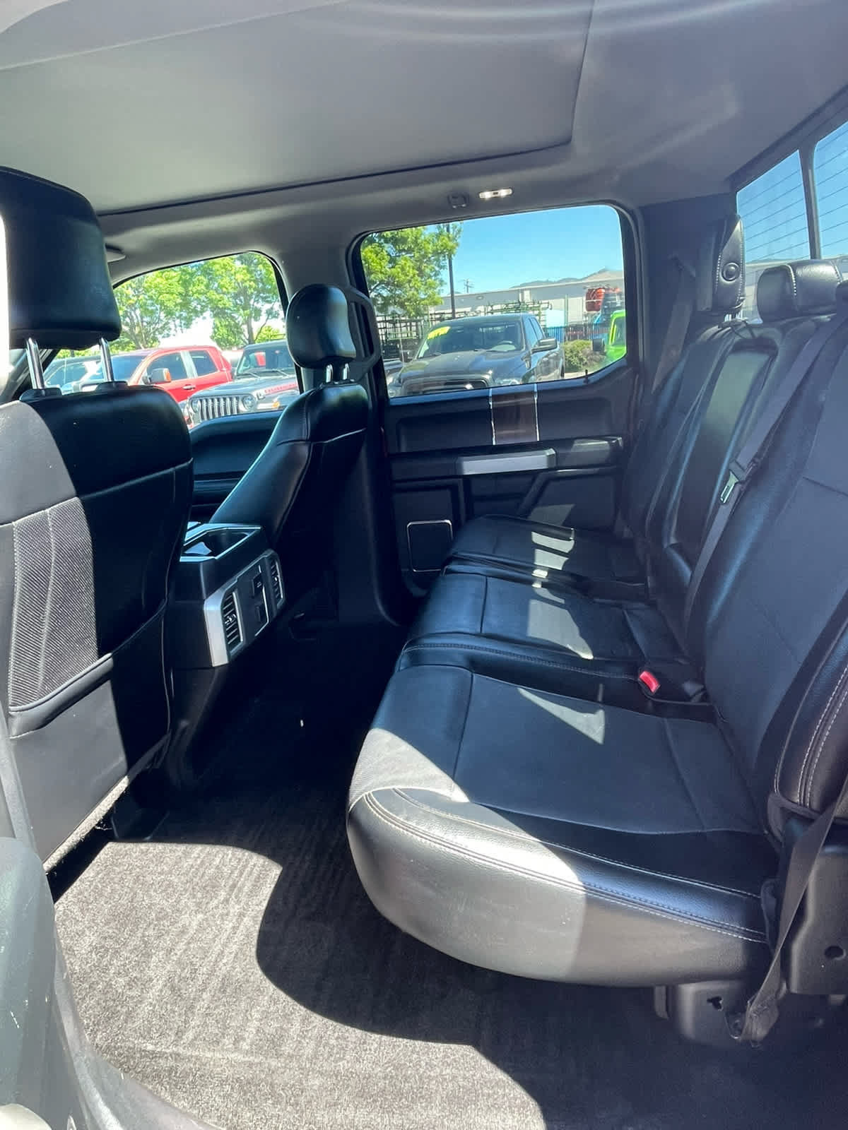 Used 2015 Ford F150 Lariat AWD/4WD image 28