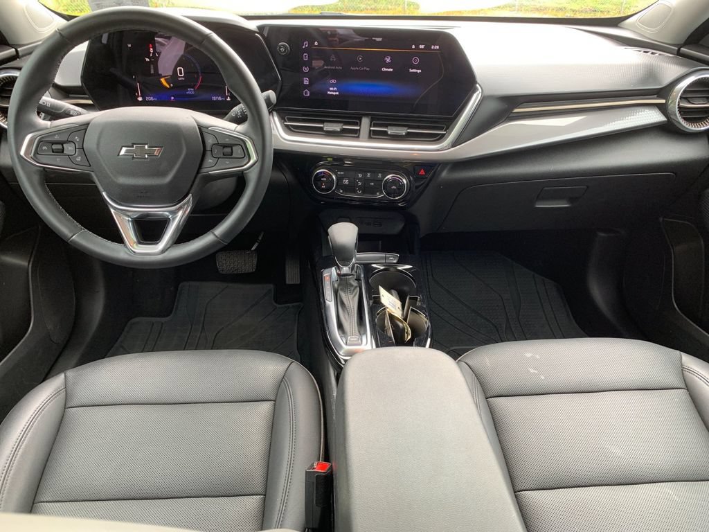 Used 2024 Chevrolet Trax ACTIV FWD image 16