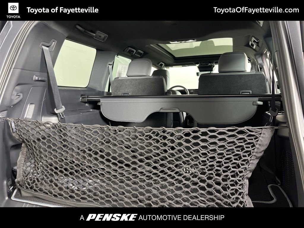 Used 2025 Lexus GX 550 w/ Accessory Package (Z1) AWD/4WD image 11